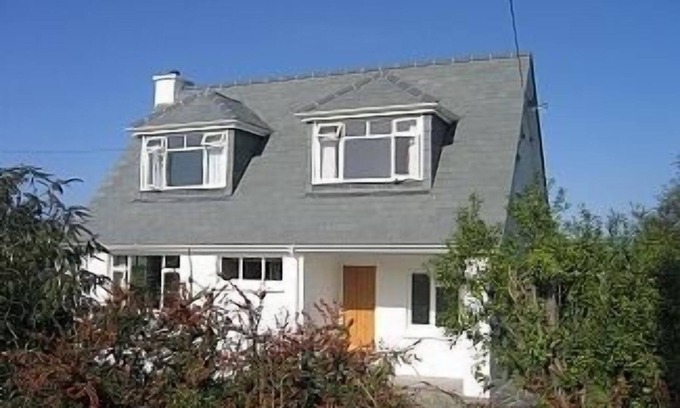 Trevone House | LAST SUMMER WEEK WB 20 JULY 2018 Peaceful Location -you can walk to two beaches