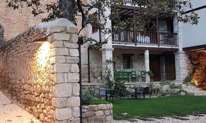 Valderrobres House | Lastias