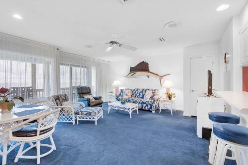 Fort Bay Apartment | Latitude 29 #10