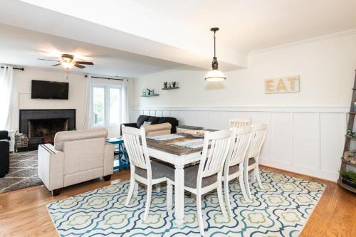 Northeast Virginia Beach House | Latitude Adjustment