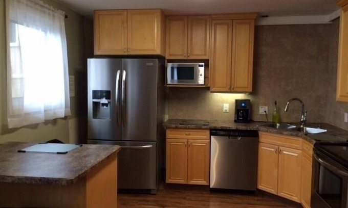 Saskatoon Downtown Hotel | Laura's Lodge