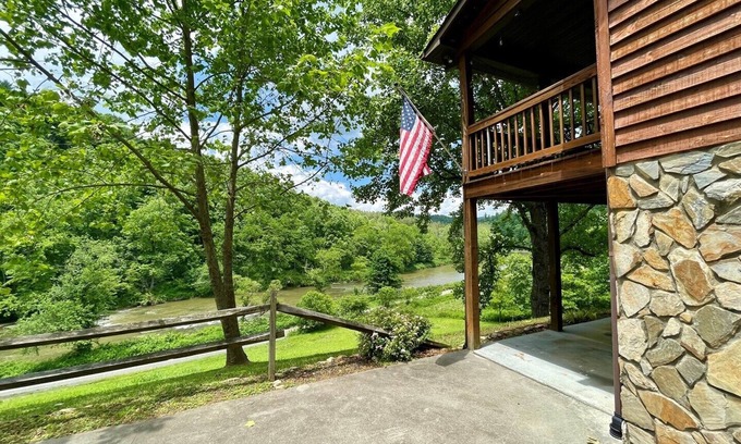 Peak Creek Cabin | Laurel Winds-Riverfront, WIFI, Fireplace, Firepit, Covered Porch