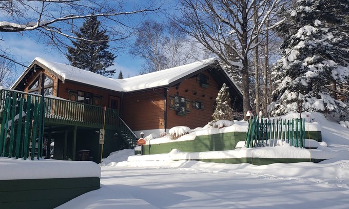 Val David Ski Chalet | Laurentian Chalet