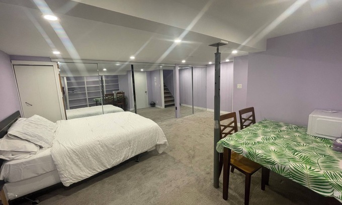 Cobourg Bed & Breakfast | Lavender exquisite in-suite room. Just 5 minutes away from Cobourg beach.