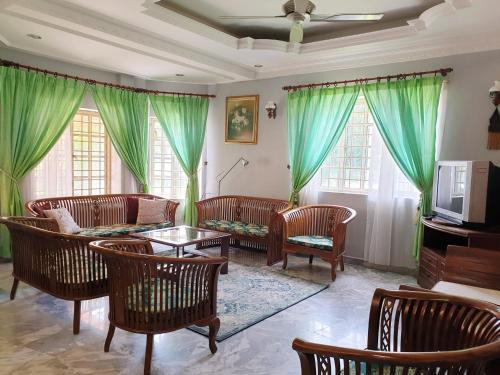 Kajang House | Lavender Impian Homestay