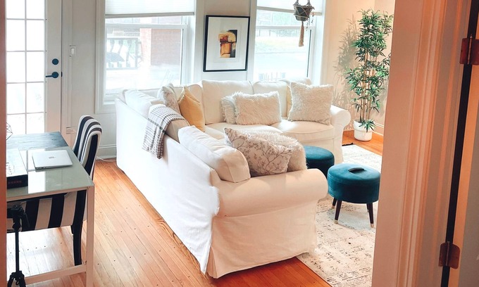 Woodlawn Apartment | Lavish 2/2 bath Near Lakeshore