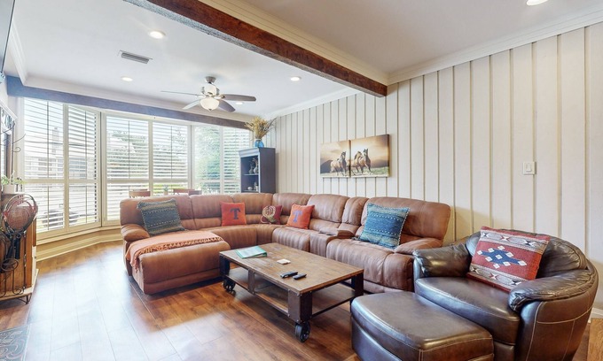 Lakeway Condo | Lavish All-Suite w/Tennis Courts: Near Pool, Golf