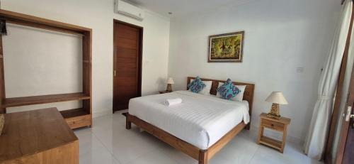 Kedewatan House | Lavista Guesthouse