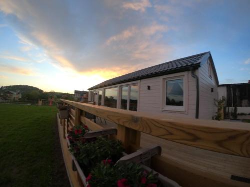 Gowidlino House | Lawendowy domek Gowidlino