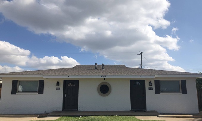 Amarillo House | Lawrence Duplex A&B