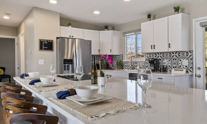 Layton House | *Layton 4 Bed Home, Minutes to Hill AFB, Lagoon, Ski Hills