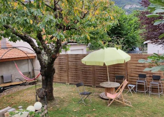 Tarascon-sur-Ariege House | Lazozota