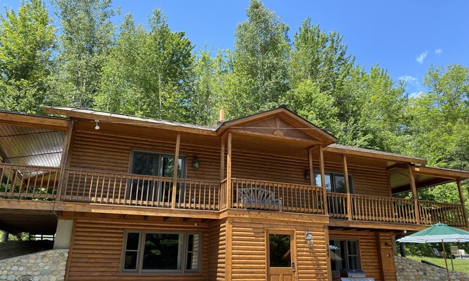 East Burke Cabin | Lazy Bear Cabin