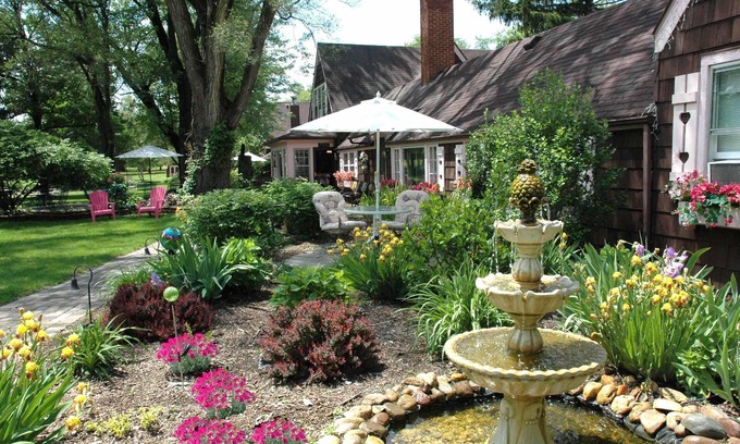 Lake Geneva Bed & Breakfast | Lazy Cloud