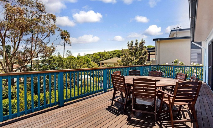 Black Head House | Lazy Dayz allows you to relax while enjoying the sunshine and the salty air.
