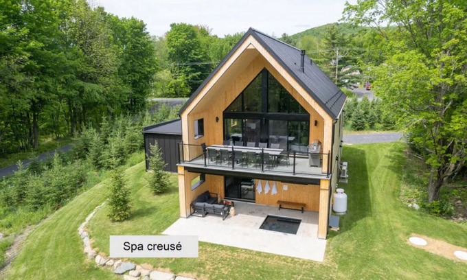 Shefford Ski Chalet | ⭐️ LE 1792 ⭐️ Design & Spa - Chalet Scandinave!
