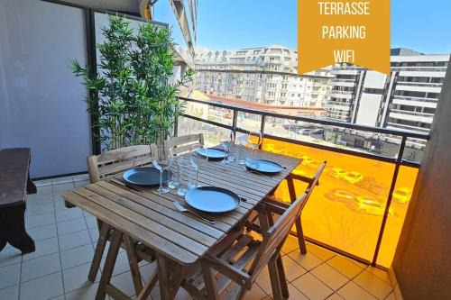 Blatin Apartment | Le 19 - Terrasse - Parking - Wifi