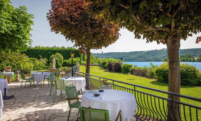 Condrieu Hotel | Le Beau Rivage