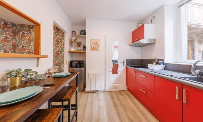 Clermont Ferrand City Centre Apartment | Le Bercail - Joli studio proche commodités
