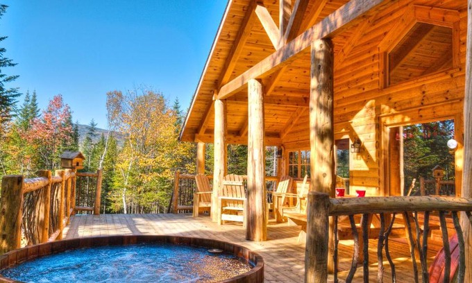 La Malbaie Ski Chalet | Le Bivouac - Les Chalets Spa Canada