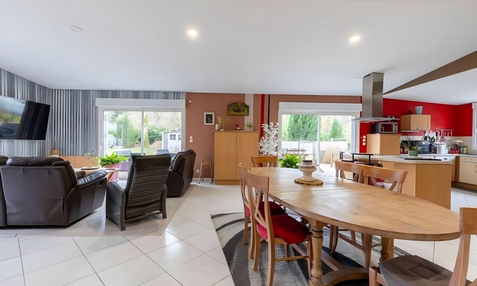 Guecelard House | Le Bois d'Ourne - Piscine - 7p - Rêve au Mans