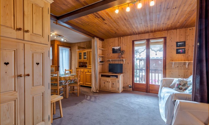 La Giettaz Apartment | Le Bois Joly - Studio Apartment, Sleeps 4