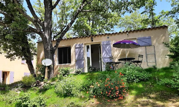 Sainte-Croix-a-Lauze House | Le Cabanon