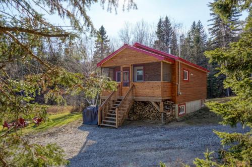Saint-Michel-des-Saints Ski Chalet | Le Calumet - Lakefront
