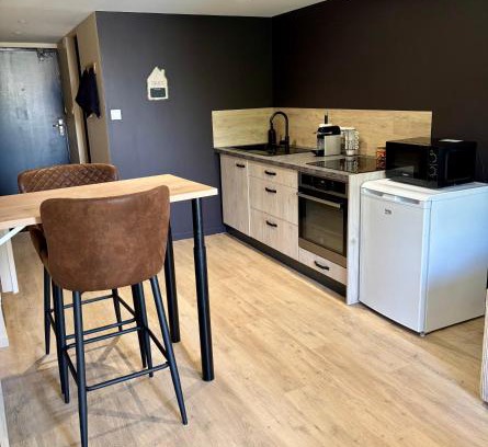 Dole Apartment | Le Canal