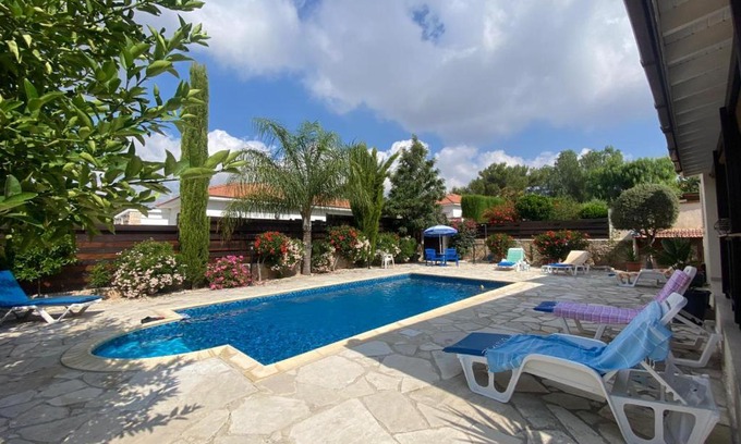 Souni-Zanakia Villa | LE CAROUBIER splendid 3 bedrooms bungalow