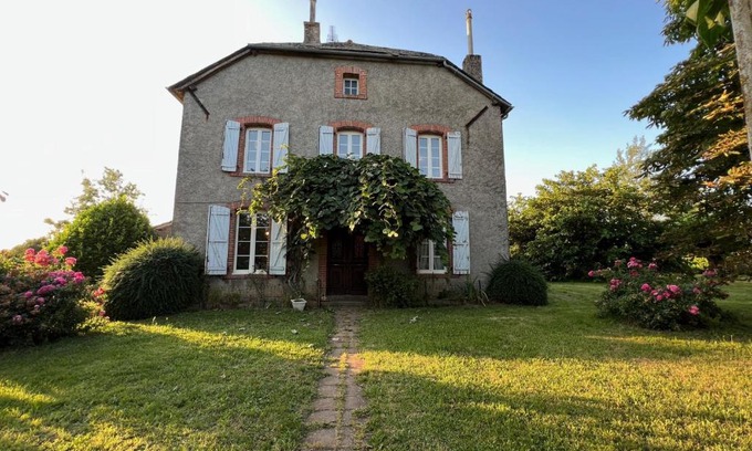 Saint-Julien-Gaulene House | Le CASTELOU d'IDA