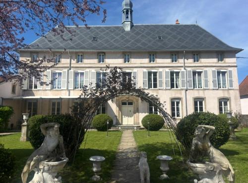 Jeuxey Bed & Breakfast | Le Château de Failloux, Piscine intérieure