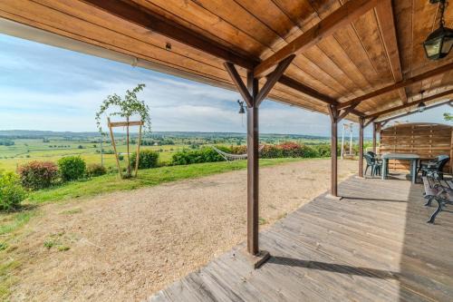 Saint-Didier-en-Brionnais House | Le Chalet Brionnais - Grand Jardin