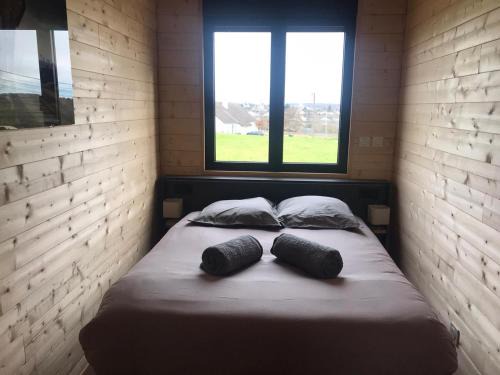 Lucay-le-Male Ski Chalet | Le chalet de Lenny- spa- borne recharge- wifi