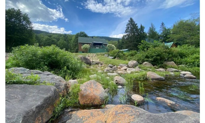 Saint-Raymond Cottage | Le chalet privé au sentier enchanté
