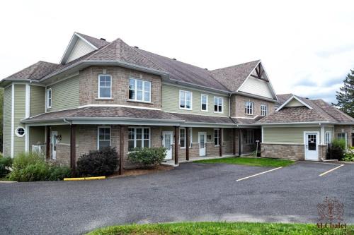 Bromont House | Le Champlain 101- Condo avec Piscine