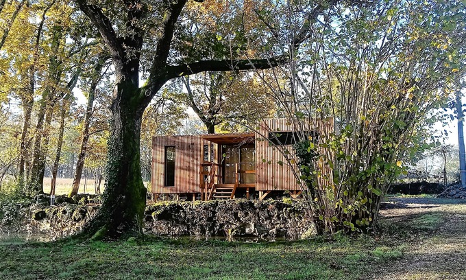 Saint-Germain-et-Mons Cottage | Le Chant de la Roque : Un Séjour Dans un Écrin de Nature