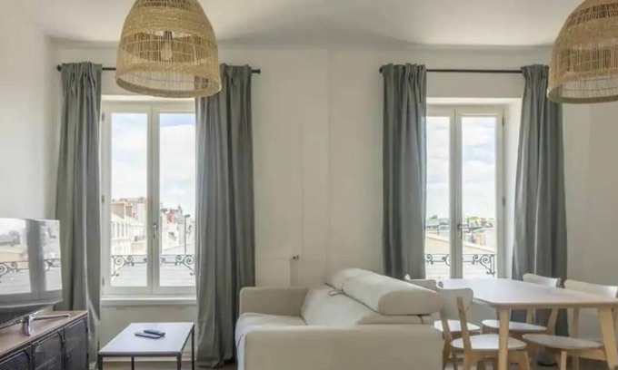 Bourgogne Apartment | Le Chatelet