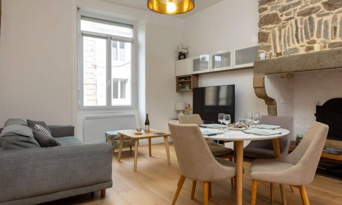 Saint-Servan Apartment | Le Clemenceau by Interhome