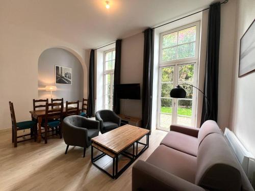 Poitiers Apartment | Le Clos - Centre ville - Jardin - Parking privé
