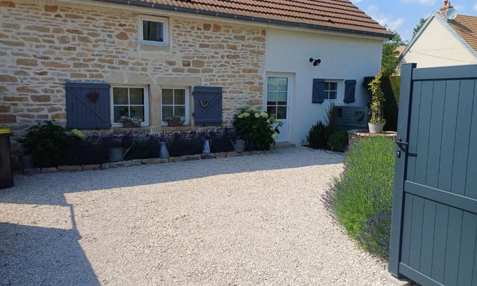 Ruffey-les-Beaune House | Le Clos des Lavandes