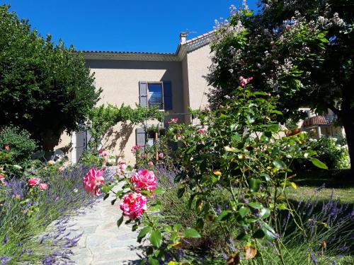 La Motte-du-Caire Bed & Breakfast | Le Clos du Verger