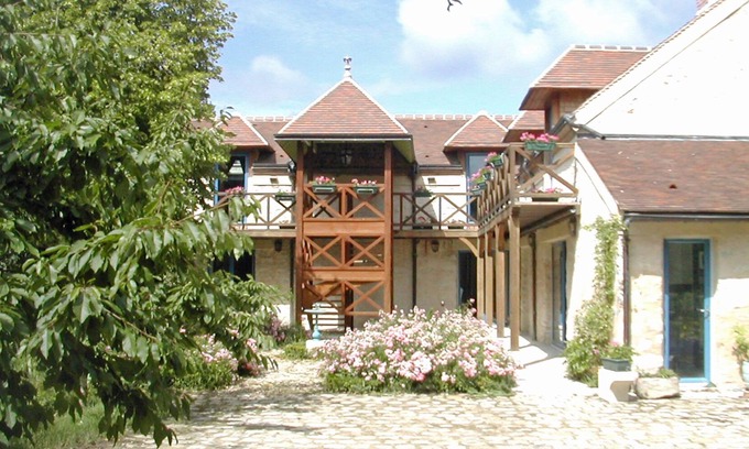 Bois-le-Roi Bed & Breakfast | Le Clos Fleuri
