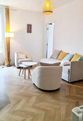 Dobree-Bon Port Apartment | Le Cocon du Batonnier - Graslin and Loire are a stone's throw away