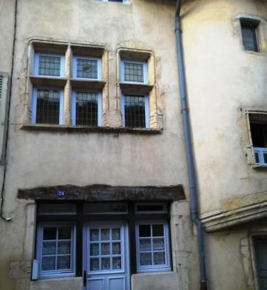 Cluny Apartment | Le Colimaçon