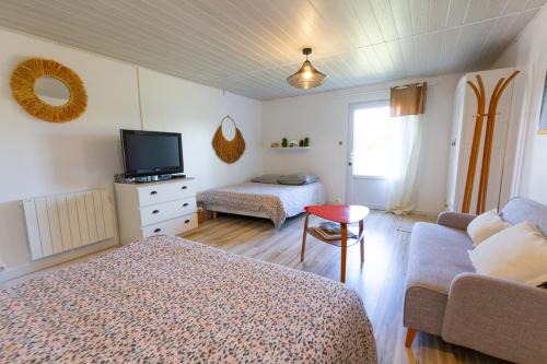 Maconnais Apartment | Le Corail