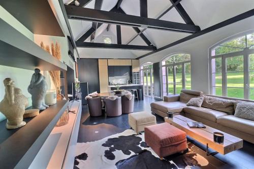 Couture-Saint-Germain Ski Chalet | Le cosy Cottage du chêne