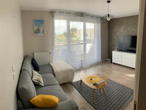 Bouguenais Apartment | Le Cosy - T2, 6min de l'aéroport - Chez Lulu