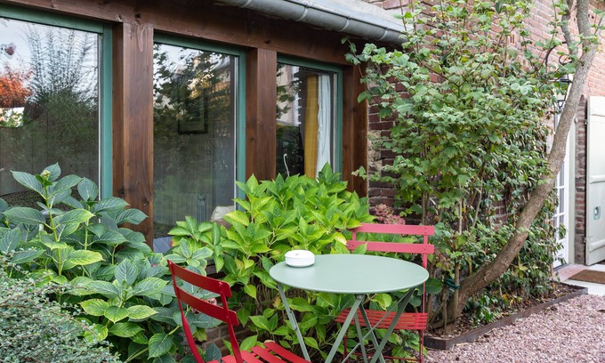 Honfleur Cottage | Le Cottage de La Maison Saint Léonard | Lovely Shared Garden in the Heart o