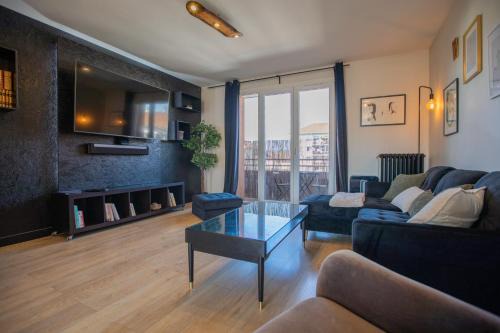 Annecy Apartment | Le Cygne - vue montagne - proche du centre ville